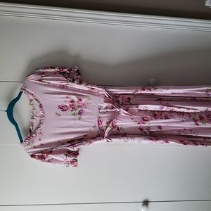 Pink maxi dress with pockets